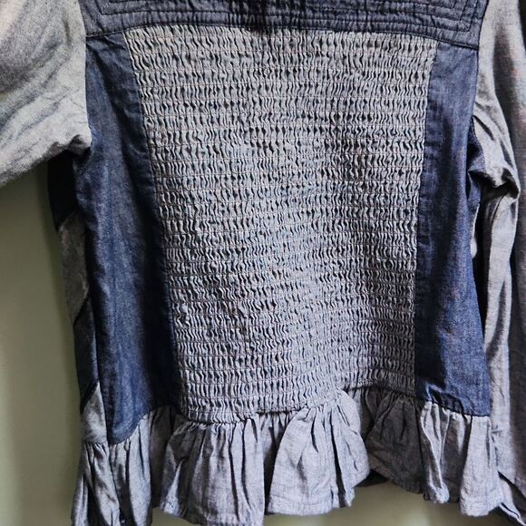 NWT Anthropologie Love the Label Smocked Puff-Sleeve Blouse XS - Picture 5 of 7